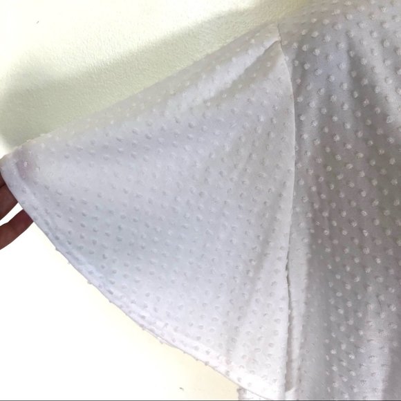 2 FOR $30/💥💥💥Prospect Blvd White Swiss Dot Empire Waist Flutter Sleeve Top. - Picture 2 of 5